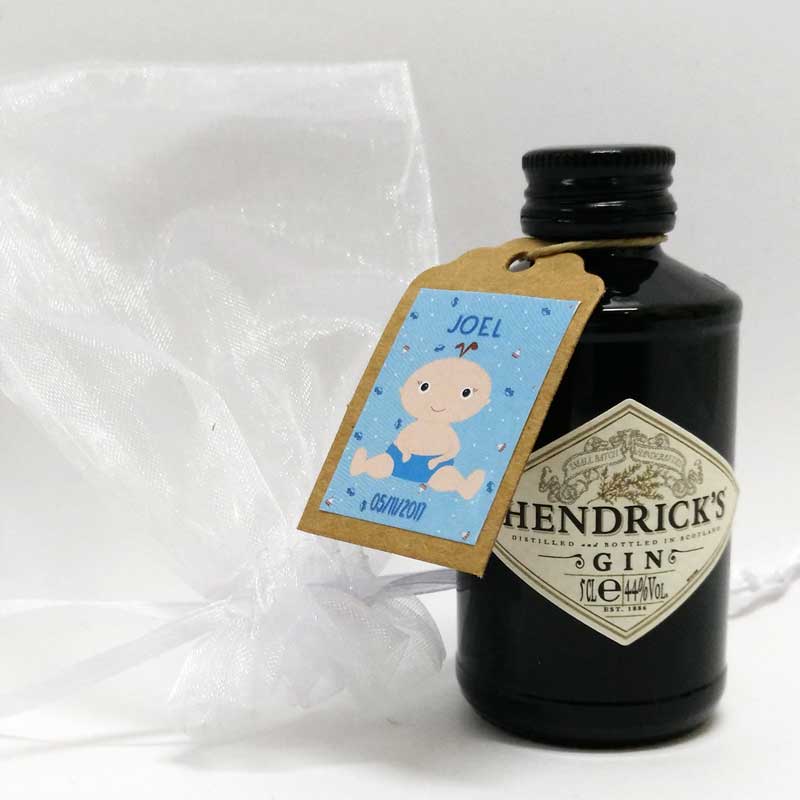 Botellita de gin Hendricks personalizada para bautizo
